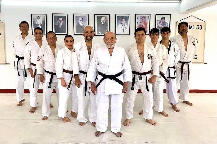 Alumnos y Maestros del Dojo Yuuwa